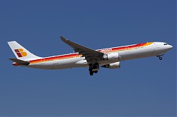5207_A330_EC-LUK_Iberia.jpg
