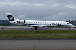 6320_CRJ700_N217AG_Skywest_Alaska.jpg
