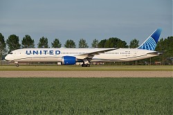 United_Airlines_B787-10_Dreamliner_N14011_-_01_-_1150_-_EHAM_-_20200516.jpg