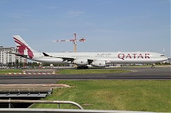 Qatar_Airways_A340-642_A7-AGD_28CDG29.jpg