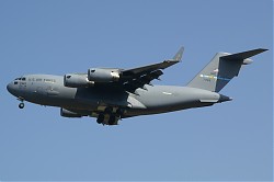 US_Air_Force_28USAF29_Boeing_C-17A_Globemaster_III_07-7169_28Ramstein29.jpg