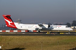 1105_DHC8_VH-QOV_Qantas_Link.jpg