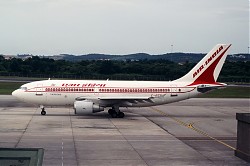 2174_A310_C-GCIL_Air_India_KUL_1996_1150.jpg