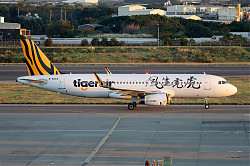 3431_A320_B-50015_Tigerair_1400.jpg