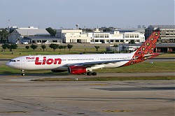 3846_A330_HS-LAJ_Thai_Lion.jpg
