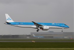 4369_ERJ195E2_PH-NXJ_KLM.jpg