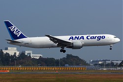 437_B767_JA8362_ANA_Cargo.jpg