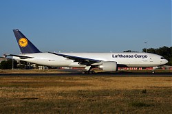 4825_B777F_D-ALA_Lufthansa_Cargo.jpg