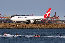 7730_A330_VH-EBM_Qantas.jpg