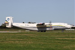 7923_An22_UR-09307_Antonov.jpg