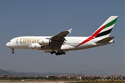824_A380_A6-EEY_Emirates.jpg