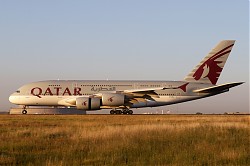 870_A380_A7-APJ_Qatar.jpg