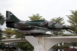 9256_Douglas_A4PTM_Skyhawk_M32-31_Kuala_Kangsar.jpg