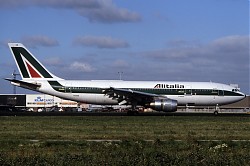 A300_I-BUSM_Alitalia_1995_1150.jpg