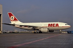 A310_PH-AGE_MEA_1200.jpg