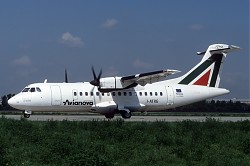 ATR42_I-ATRG_Avianova1150.jpg