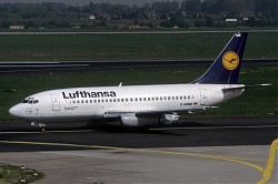 B737_D-ABME_Lufthansa_DUS_1995_1150.jpg