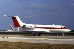 Gulfstream_N700PM_Phillip_Morris_Orlando_1992_1150.jpg