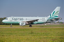 Cyprus_Airways_A319-114_5B-DCW_-_02_-_2560_-_EHAM_-_20200506_-_Apix.jpg