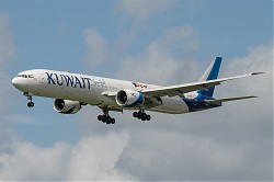 Kuwait_Airways_B777-36928ER29_9K-AOE_-_01_-_1600_-_EHAM_-_20200905.jpg